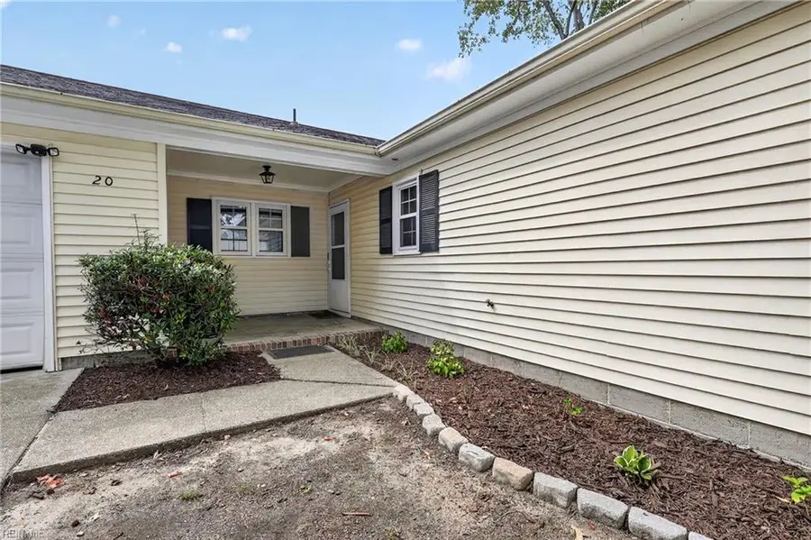20 Sanlun Lakes Drive, Hampton, VA 23666 - #2