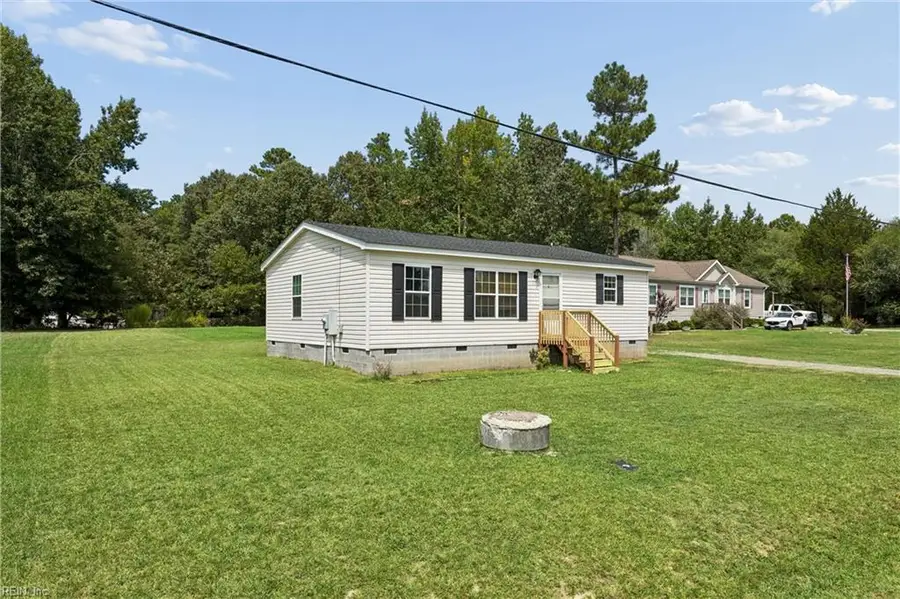 6331 Hickory Fork Rd, Gloucester, VA 23061 - #2