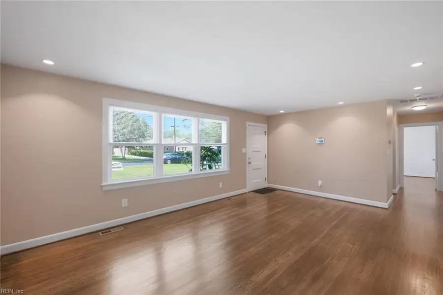 52 Middlesex Road, Newport News, VA 23606 - #3