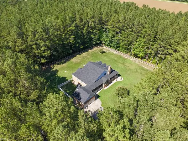 9270 Kellos Mill Road, Wakefield, VA 23888