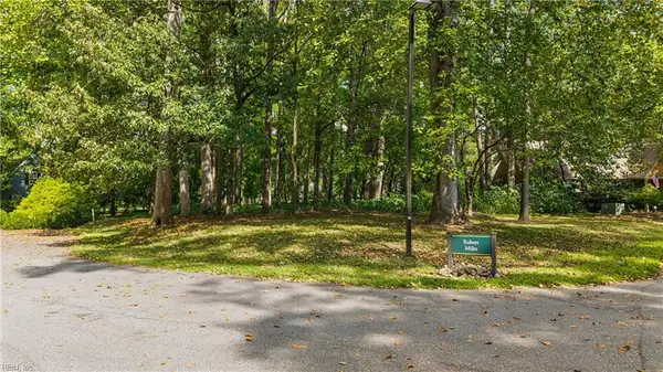 100 Robert Miles, Williamsburg, VA 23185