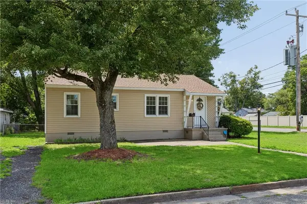 22 Gumwood Drive, Hampton, VA 23666