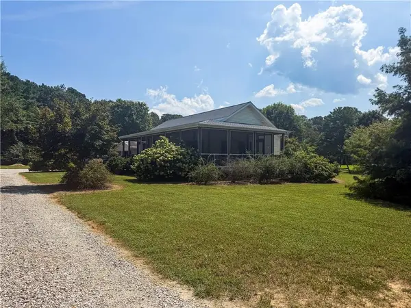 2920 Frying Pan Farm Lane, Hayes, VA 23072