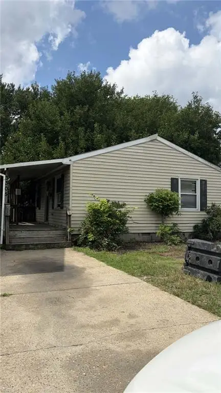 3305 Lyons Avenue, Norfolk, VA 23509