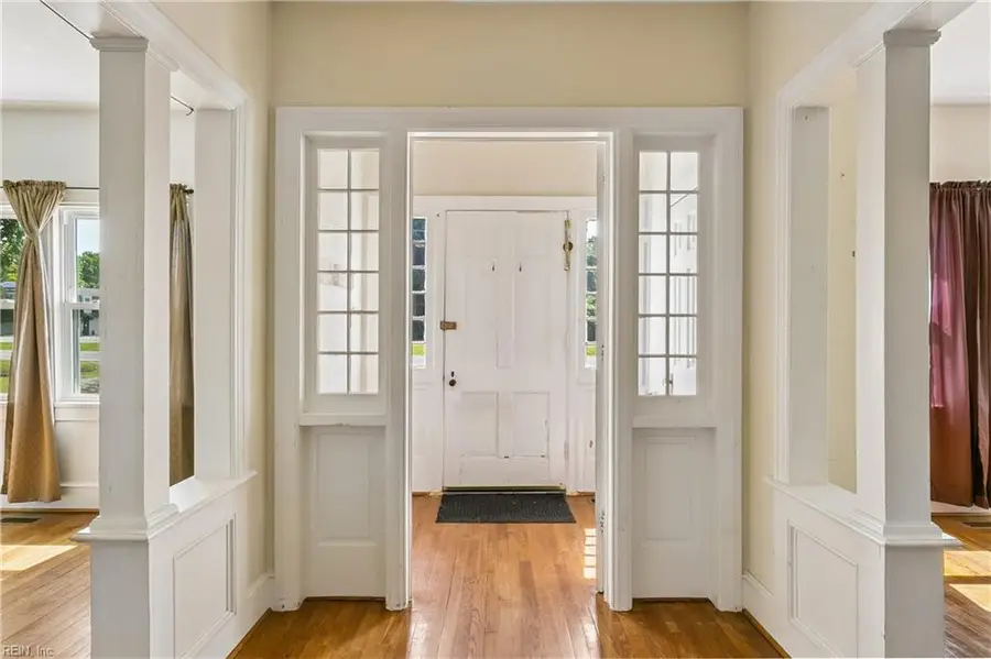 4534 George Wash Memorial Highway, Hayes, VA 23072 - #3