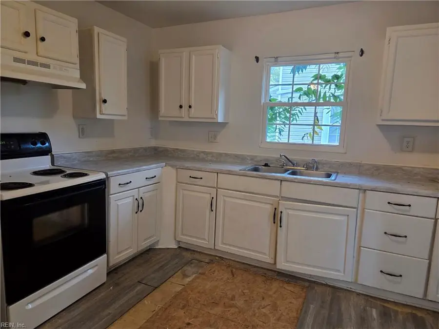 7 Barney Place, Portsmouth, VA 23702 - #3