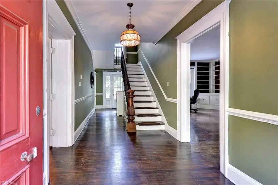 5812 Huntington Avenue, Newport News, VA 23607 - #3