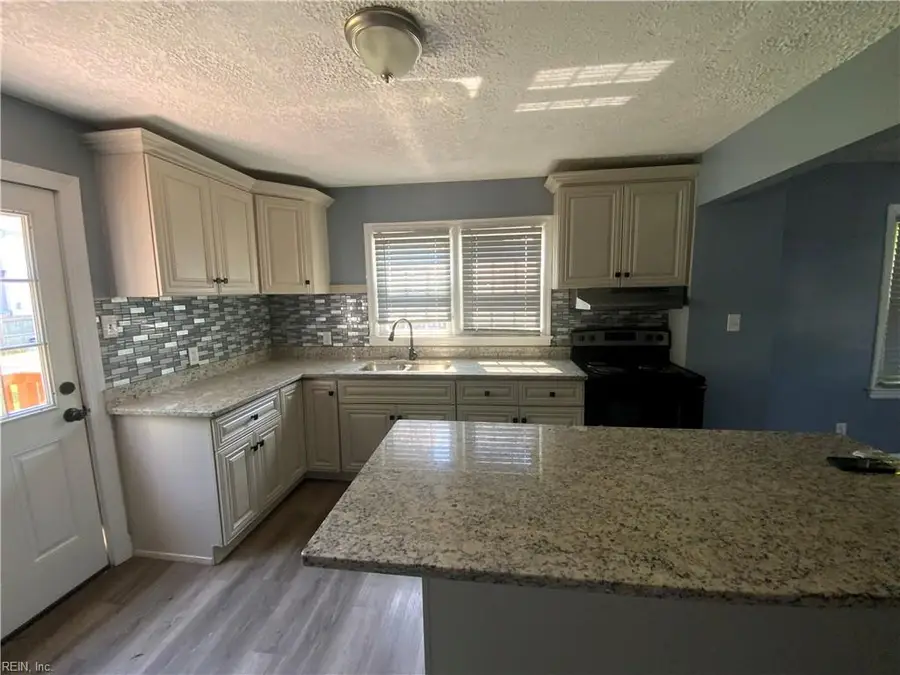 1118 N Mallory Street, Hampton, VA 23661 - #3