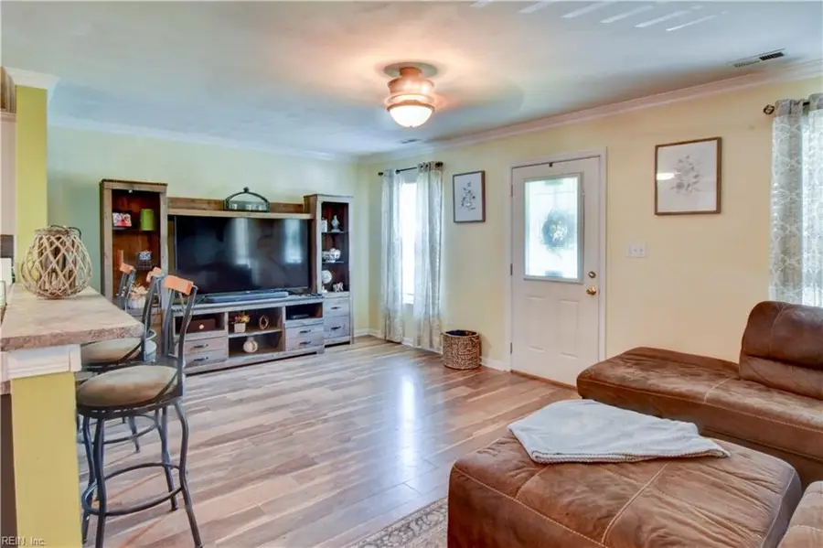 1522 Lilac Avenue, Chesapeake, VA 23325 - #3
