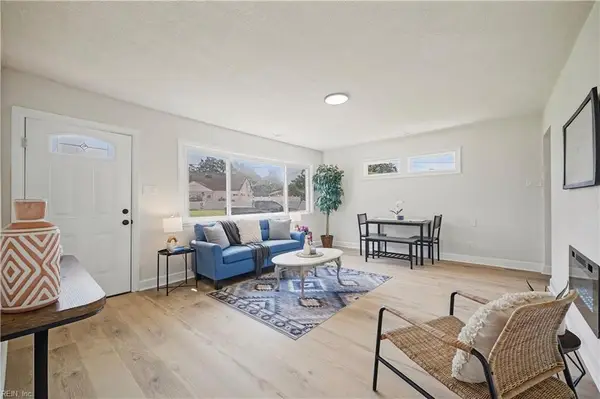 220 Castlewood Road, Portsmouth, VA 23702