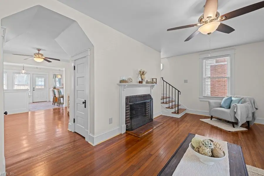 412 26th Street, Virginia Beach, VA 23451 - #3