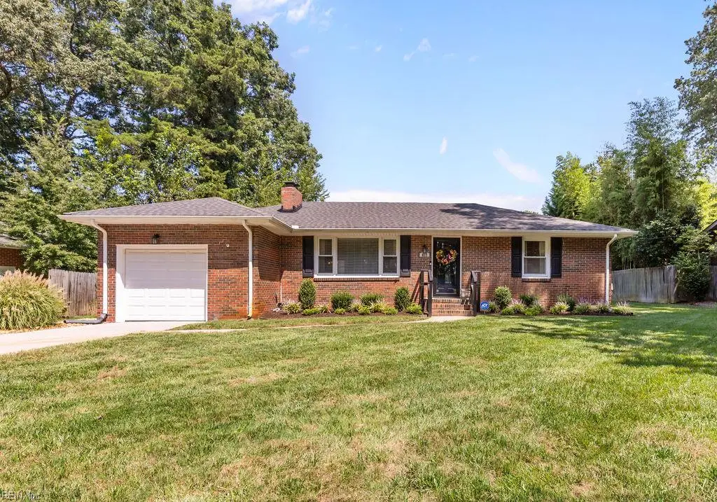 417 Mayflower Road, Portsmouth, VA 23701 - #1
