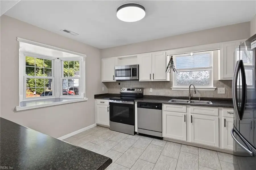 720 Lincoln Avenue, Virginia Beach, VA 23452 - #2