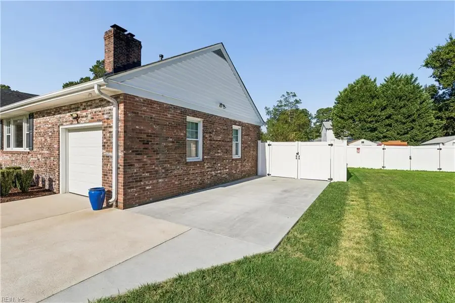 3218 Dogwood Drive, Portsmouth, VA 23703 - #3