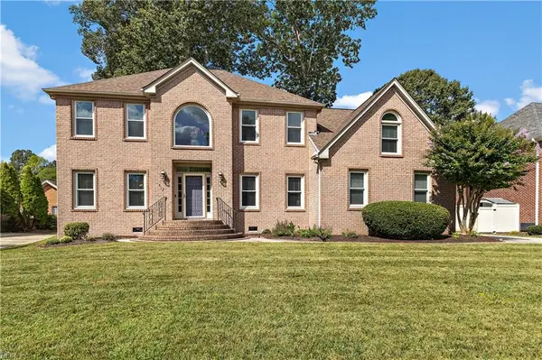 812 Brookside Arch, Chesapeake, VA 23322