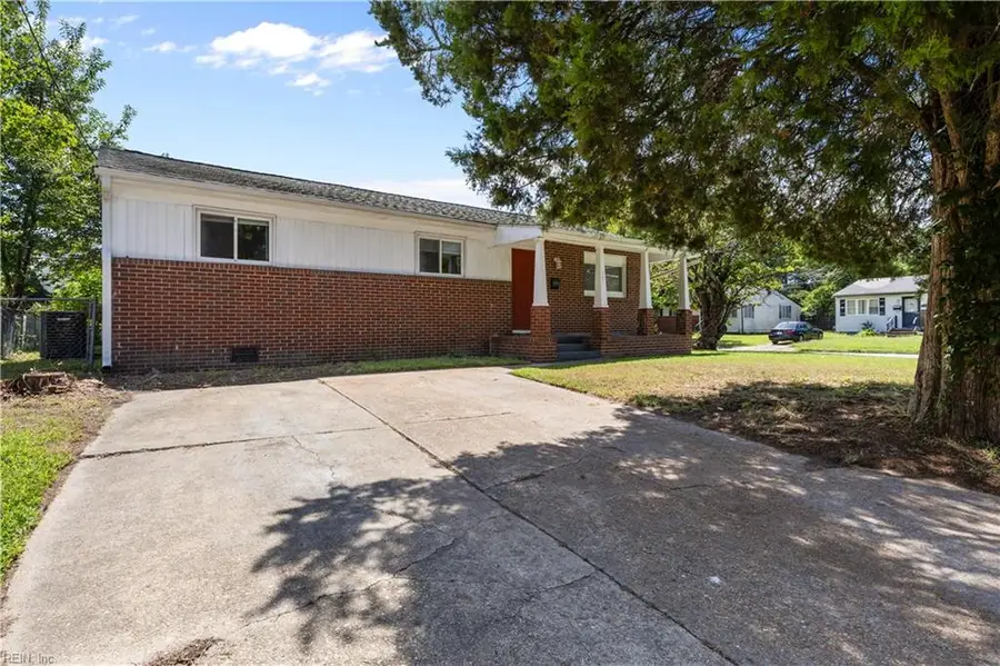17 Scones Drive, Hampton, VA 23666 - #3