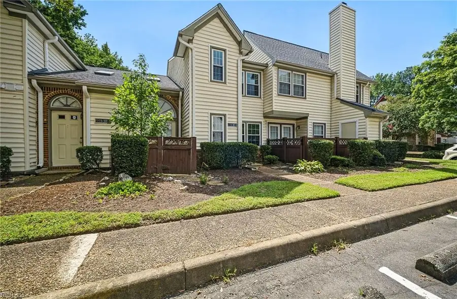 1013 Saint Andrews Way #C, Chesapeake, VA 23320 - #2