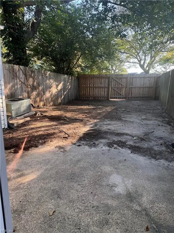 3206 Wimbledon Way, Virginia Beach, VA 23453 - #2