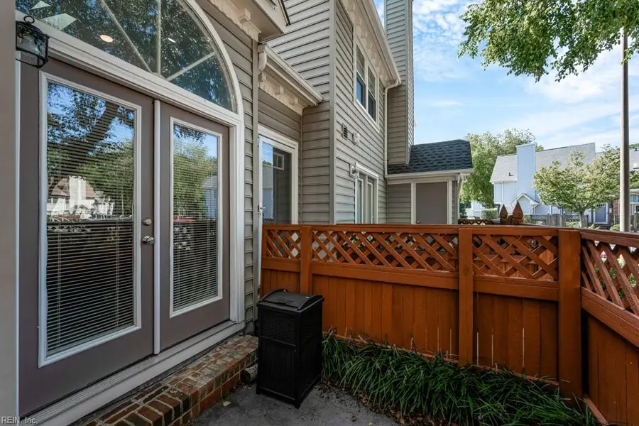 700 Nottoway River Court #D, Chesapeake, VA 23320 - #2