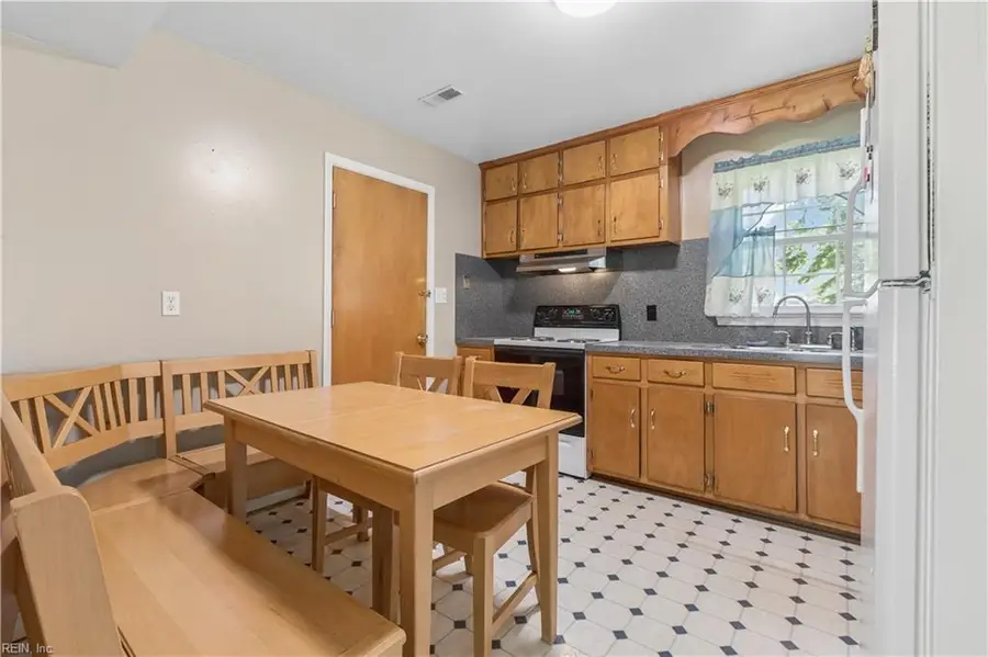 107 Cheadle Loop Road, Seaford, VA 23696 - #3