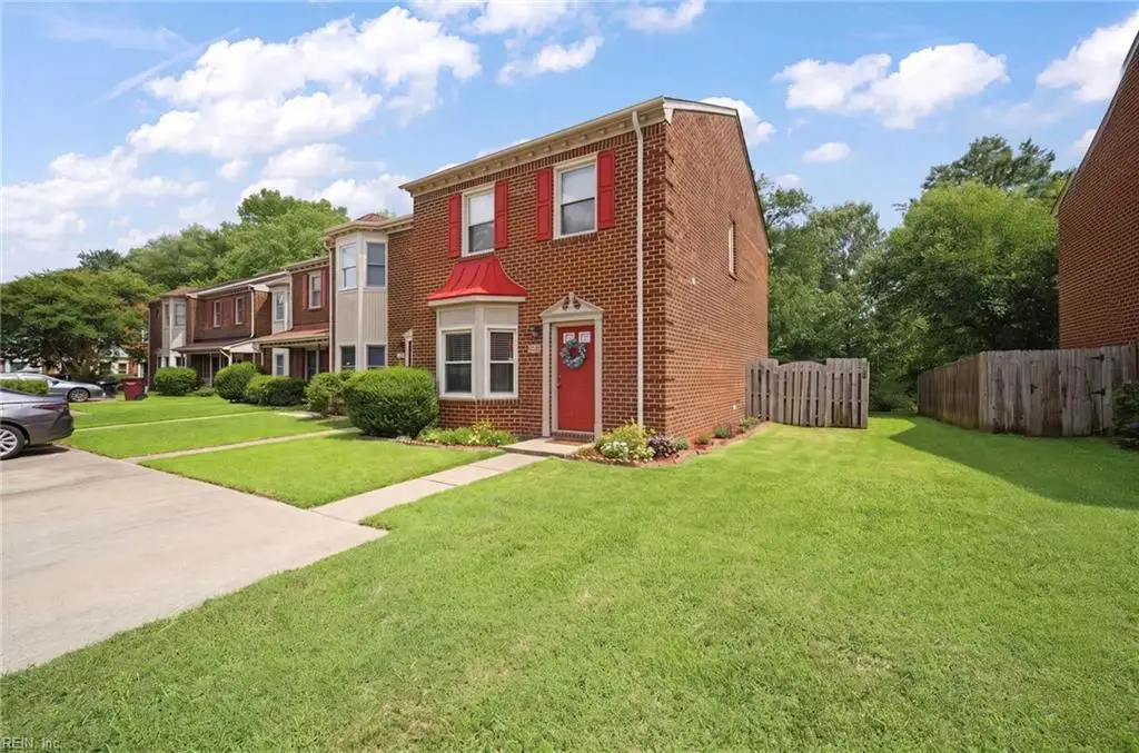 719 Creekside Crescent, Chesapeake, VA 23320 - #1