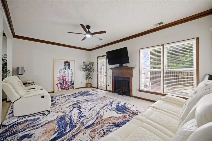 719 Creekside Crescent, Chesapeake, VA 23320 - #2
