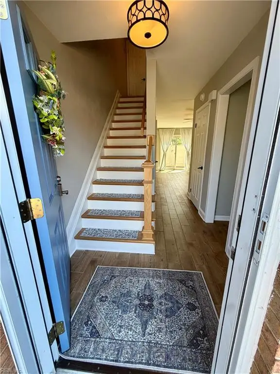 887 Elizabeth Court, Virginia Beach, VA 23451 - #2