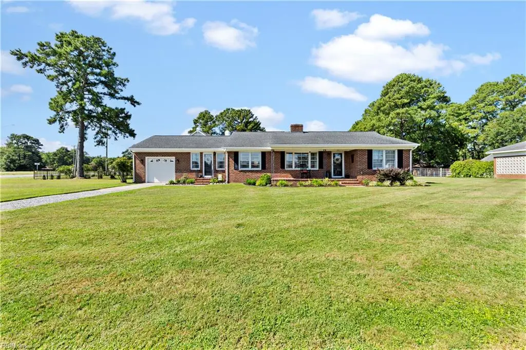 107 Grove Avenue, Suffolk, VA 23434 - #1