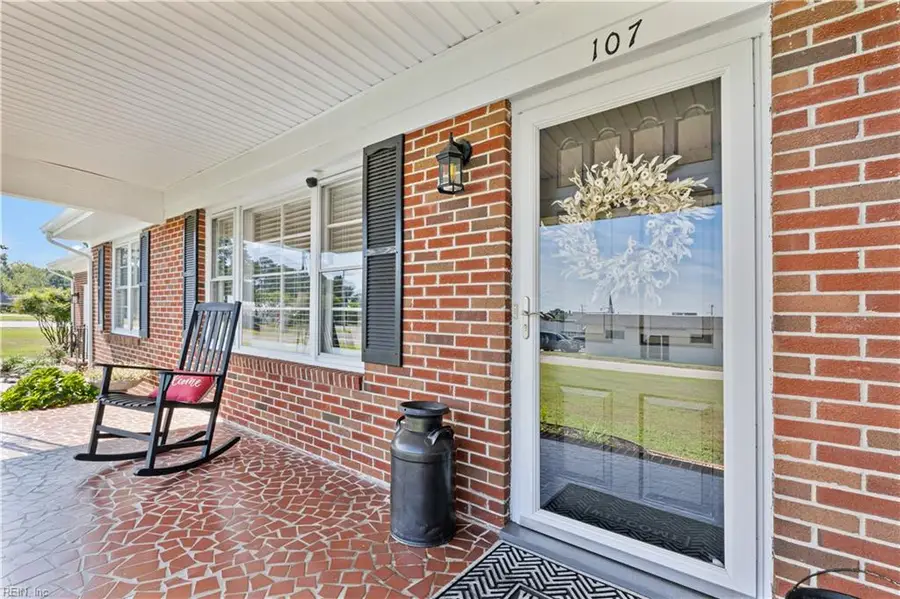 107 Grove Avenue, Suffolk, VA 23434 - #3