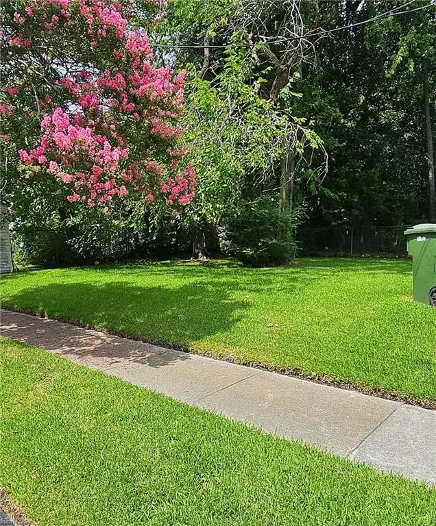 415 Middlesex Street, Norfolk, VA 23523 - #2