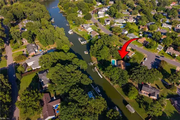 4304 Saint James Court, Virginia Beach, VA 23455