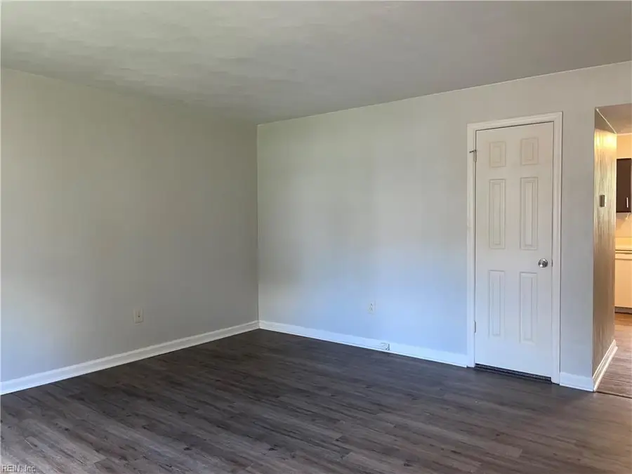 1214 Holly Avenue, Chesapeake, VA 23324 - #3