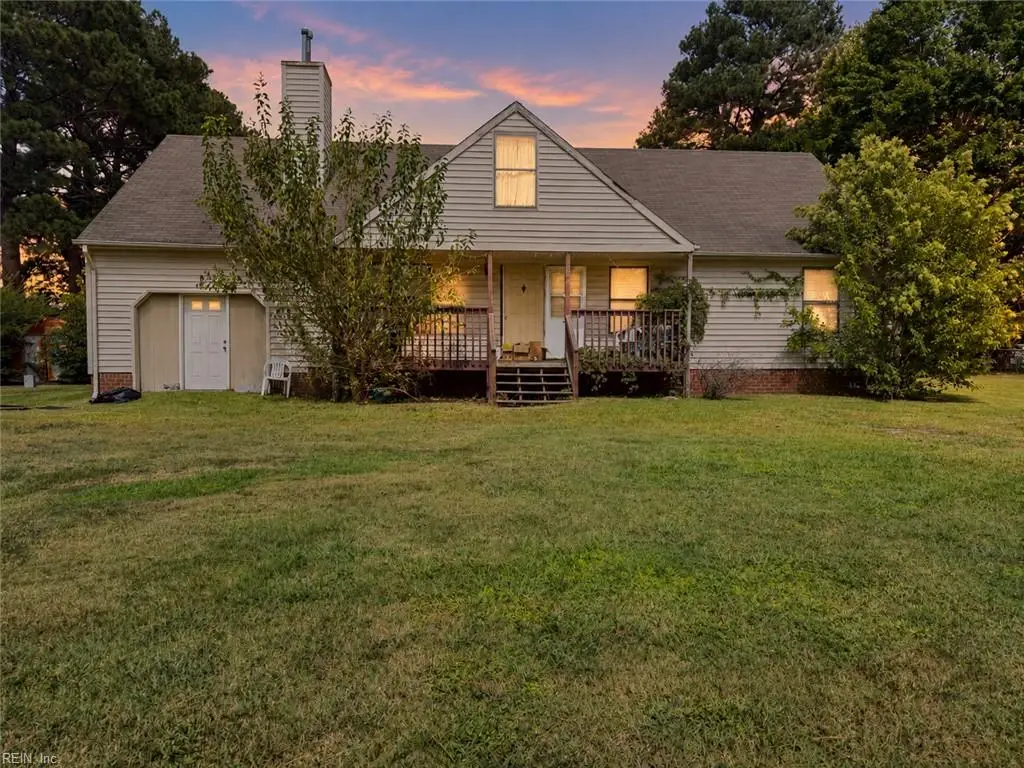 210 Oakwood Avenue, Suffolk, VA 23435 - #1