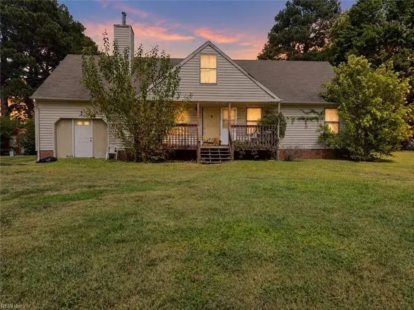 210 Oakwood Avenue, Suffolk, VA 23435