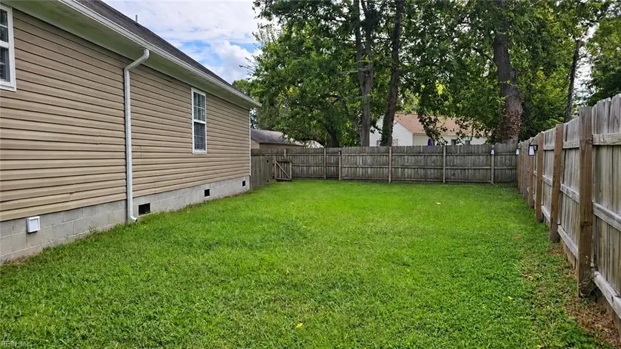 607 Palmer Turn, Norfolk, VA 23505 - #3