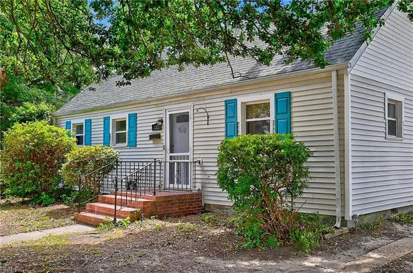 1323 Jenifer St, Norfolk, VA 23503