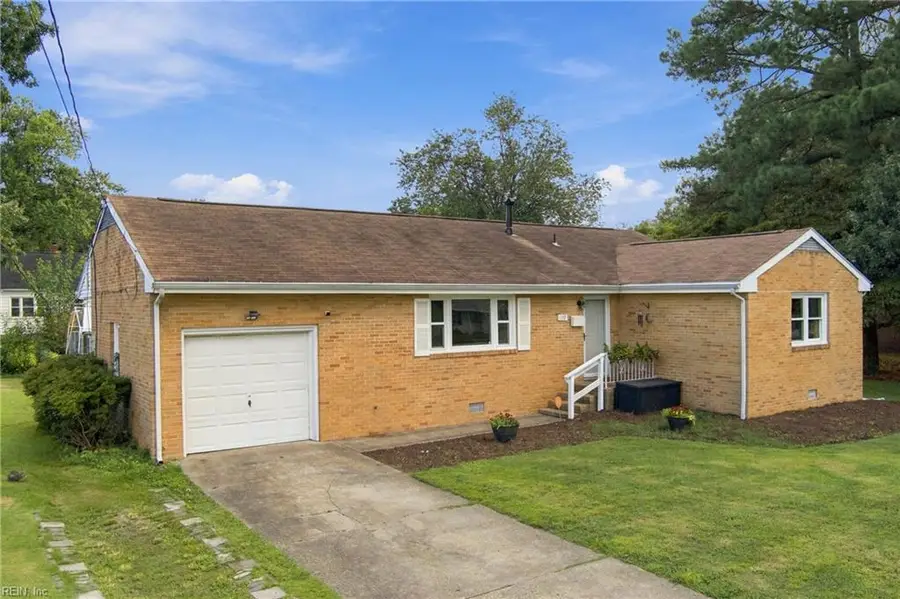 110 Southerland Drive, Hampton, VA 23669 - #2