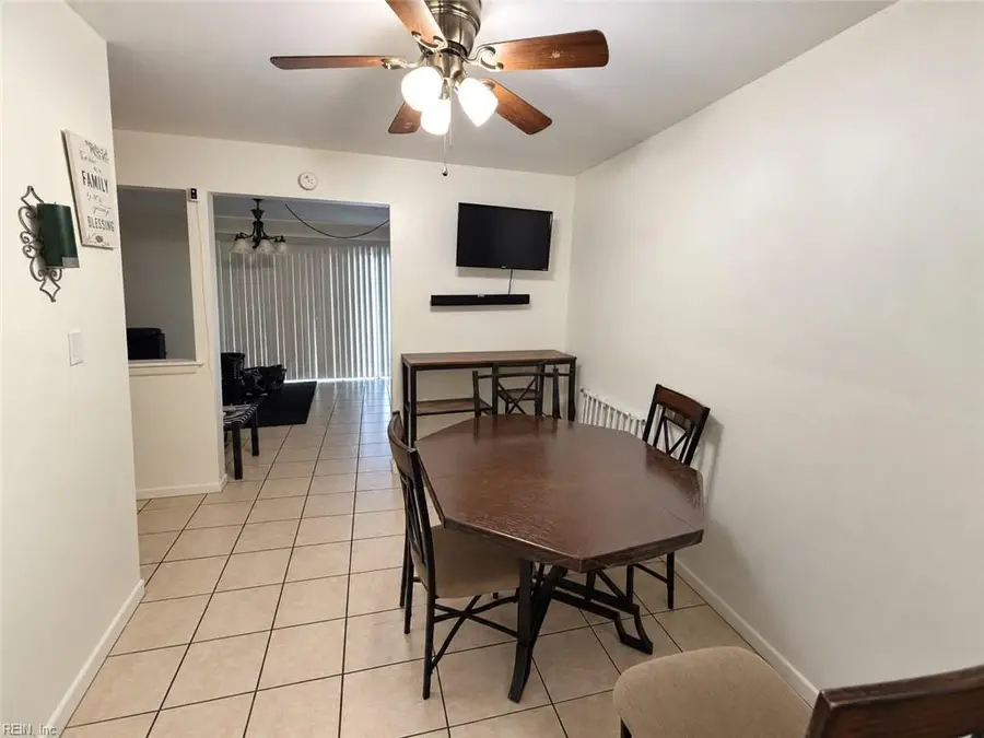 724 Arthur Avenue, Virginia Beach, VA 23452 - #3