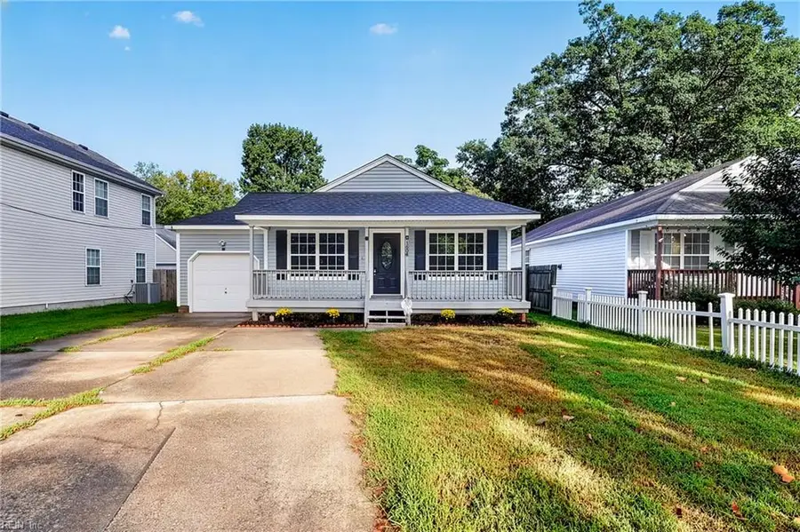 1604 Myrtle Avenue, Chesapeake, VA 23325 - #2