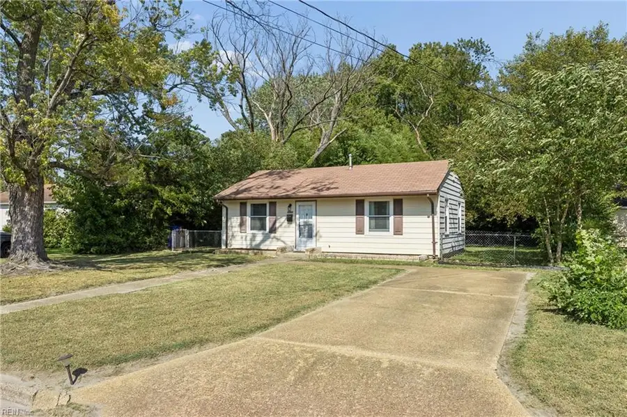 7702 Orcutt Avenue, Newport News, VA 23605 - #2