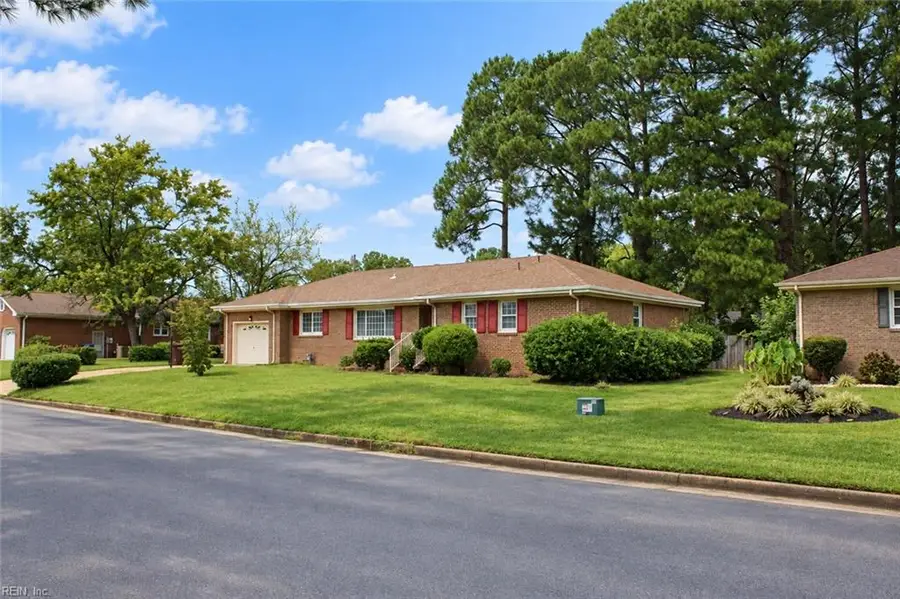 404 Redbrick Drive, Chesapeake, VA 23325 - #2