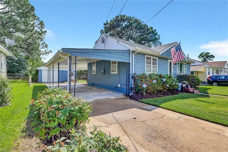 916 Redstart Avenue, Chesapeake, VA 23324 - #2