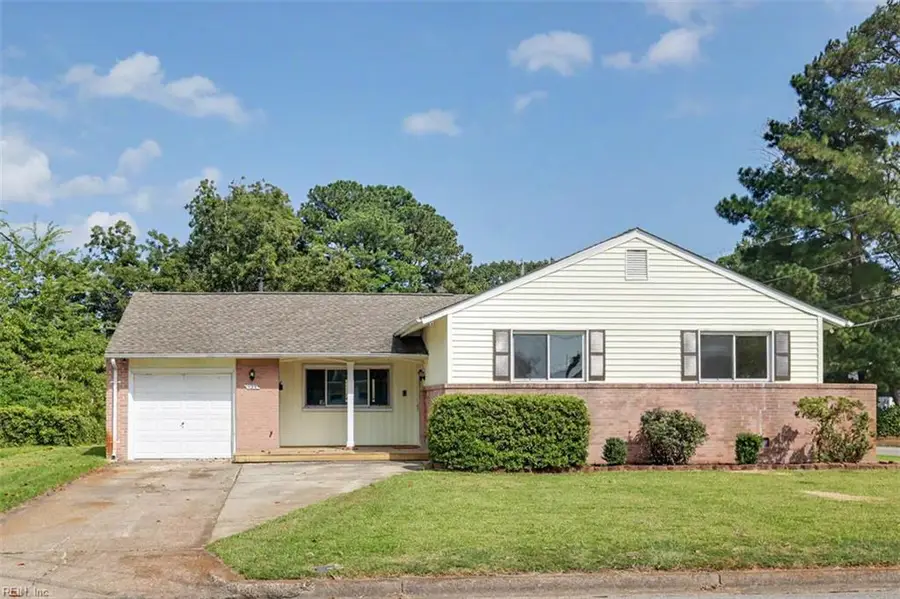 125 Pennwood Drive, Hampton, VA 23666 - #2