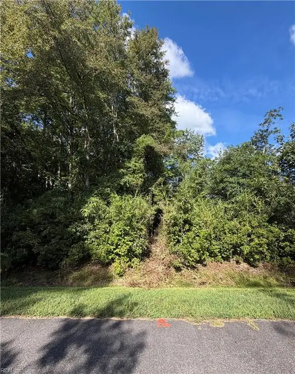 38 Darden Street, Chesapeake, VA 23322