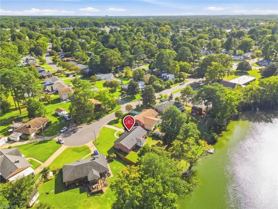 816 Hoffman Avenue, Virginia Beach, VA 23464 - #3