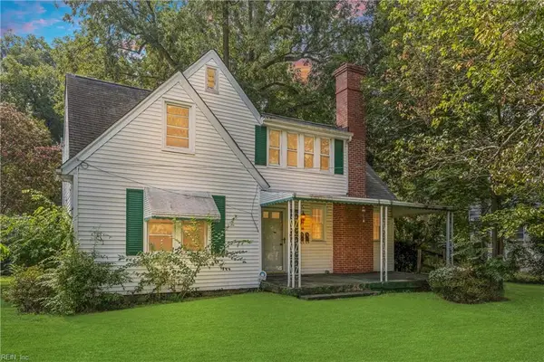 16 Old Fox Hill Road, Hampton, VA 23669