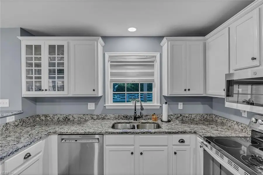 8922 E Colonial Trail, Smithfield, VA 23430 - #2
