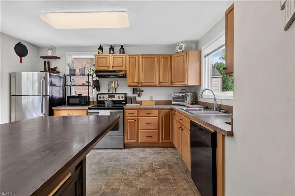 1643 Croyden Rd Road, Norfolk, VA 23503 - #1