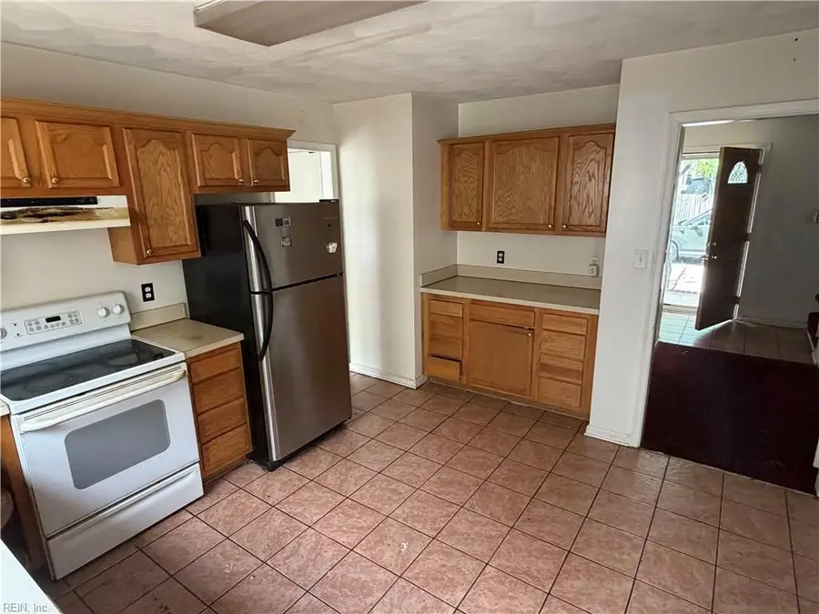 921 Waltham Street, Norfolk, VA 23523 - #3