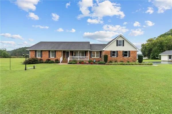 553 N End Estate, North, VA 23128